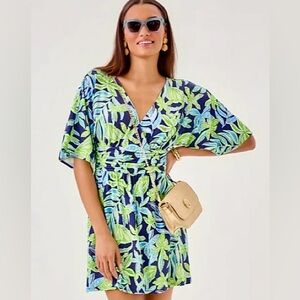 NWT Lilly Pulitzer Parigi Romper
Print- Sapphire Pool Tropical Tango
Size XL